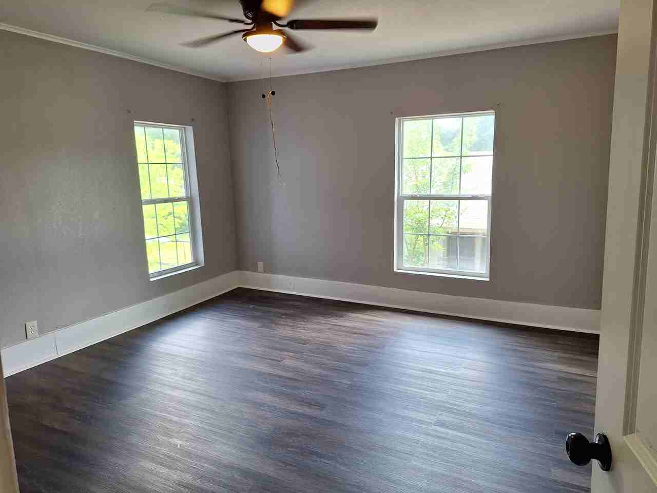 1918 W Collin St #HOME - Photo 3 of 10