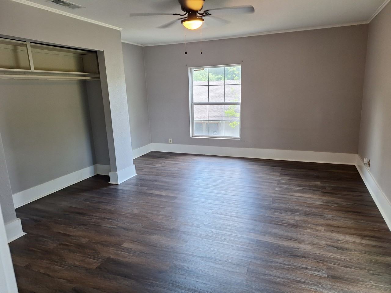 1918 W Collin St #HOME - Photo 4 of 10