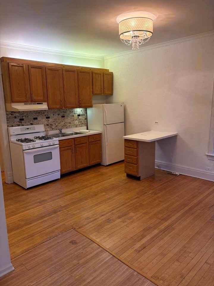 524 Washington Blvd #1B - Photo 3 of 5