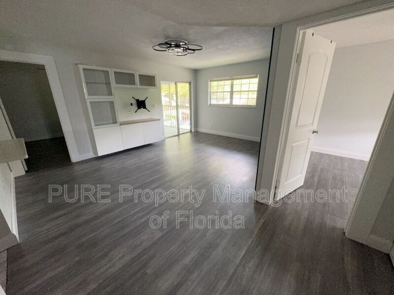 454 Fairways Cir #B204 - Photo 4 of 31