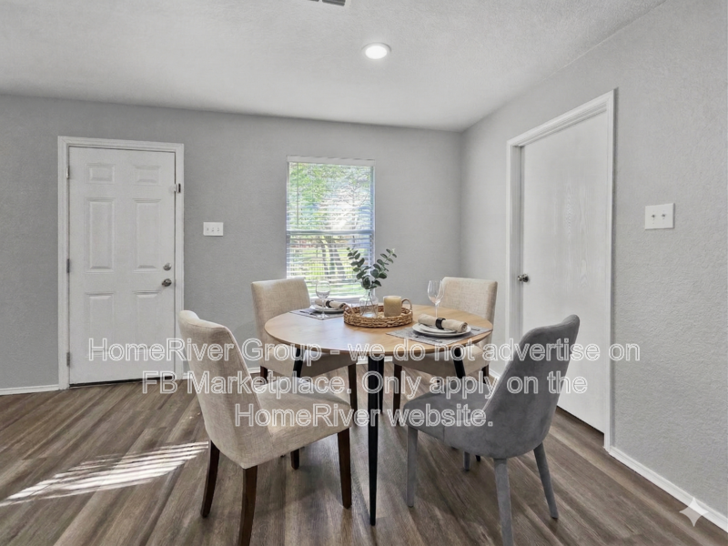 1153 Browntop St - Photo 3 of 27