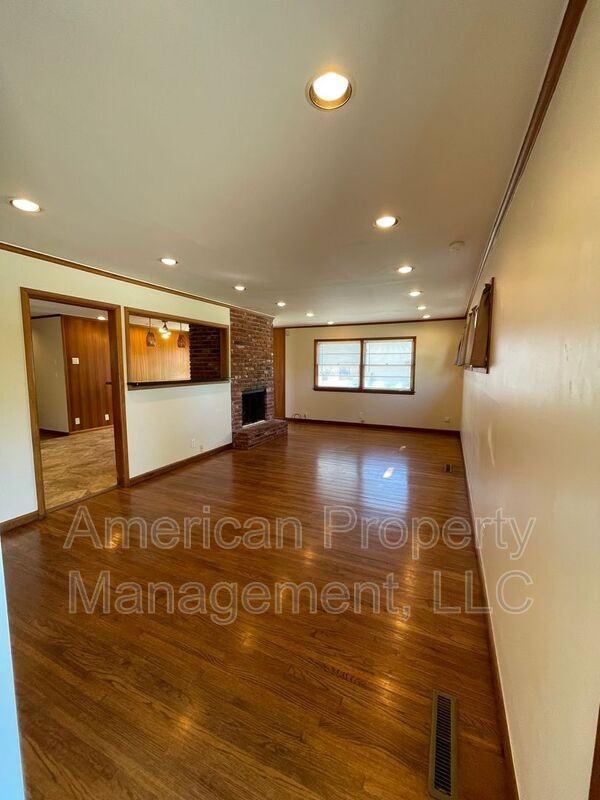 5147 S Toledo Ave - Photo 3 of 38