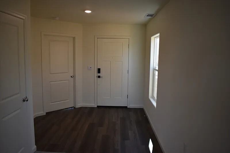 4049 Cinnabar Ave - Photo 6 of 22