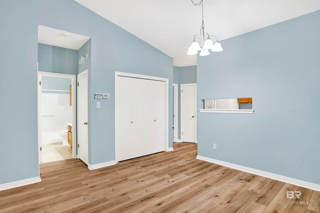 1258 Sutton Ct - Photo 6 of 12