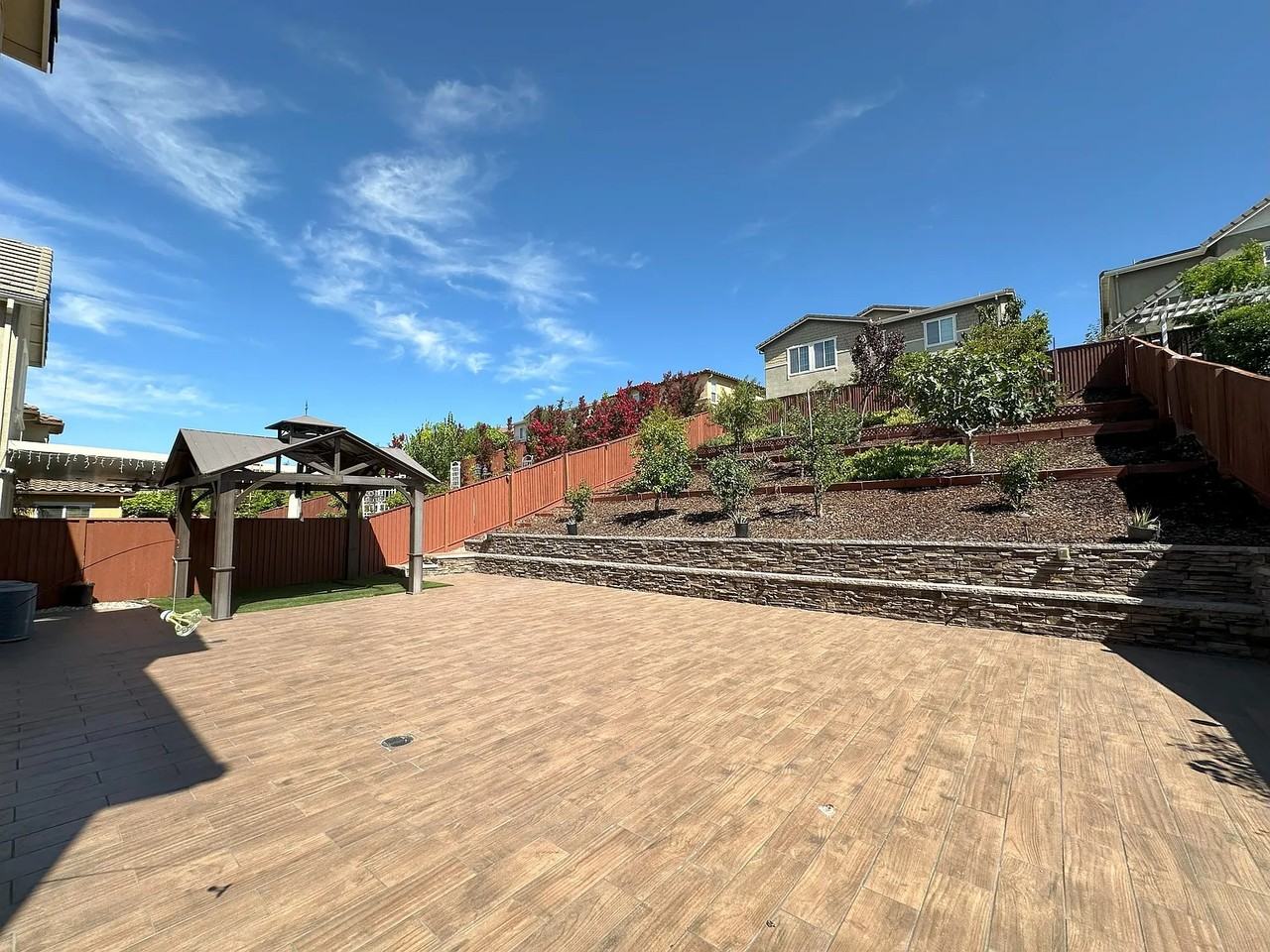 2597 Bassetts Way - Photo 2 of 20