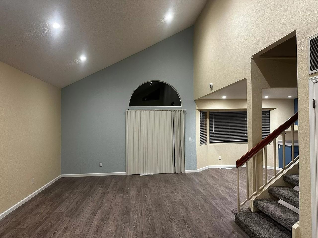 403 Jane Dr - Photo 5 of 20