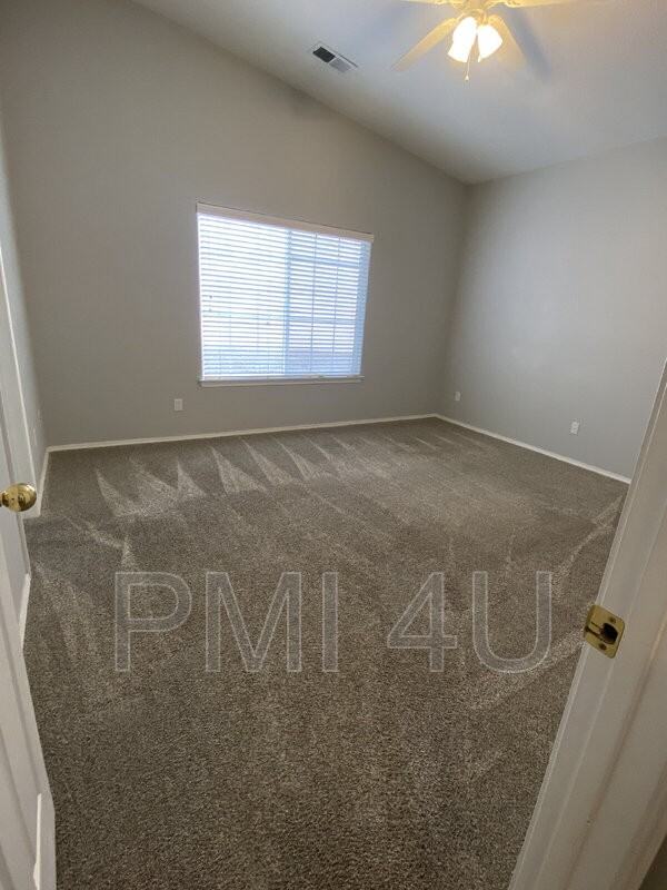 5504 Mansfield Pl Nw - Photo 5 of 14