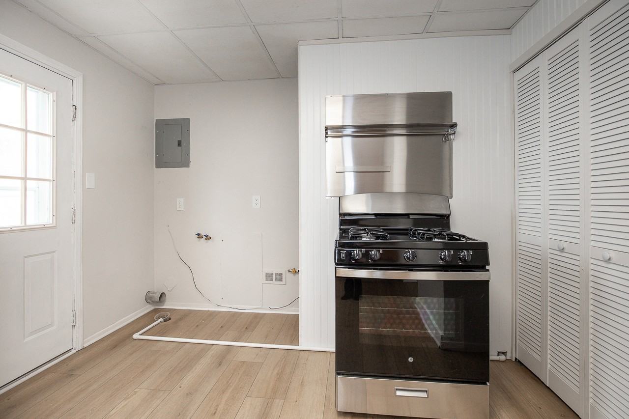 26351 Farringdon Ave - Photo 6 of 22