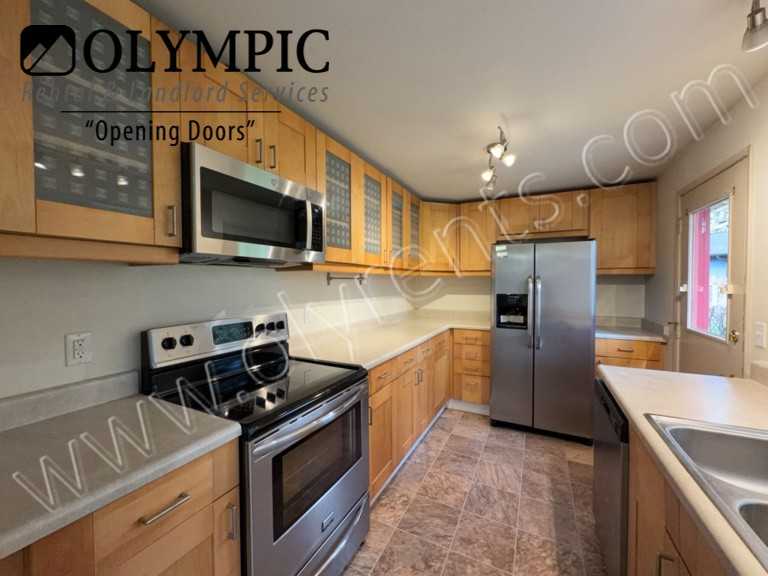 4714 Ridgemont Ct Se - Photo 6 of 20