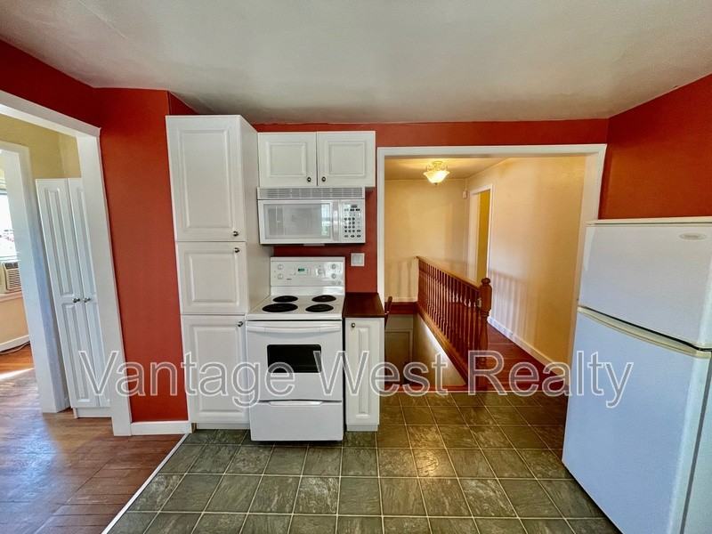 961B Lawson Ave - Photo 2 of 23