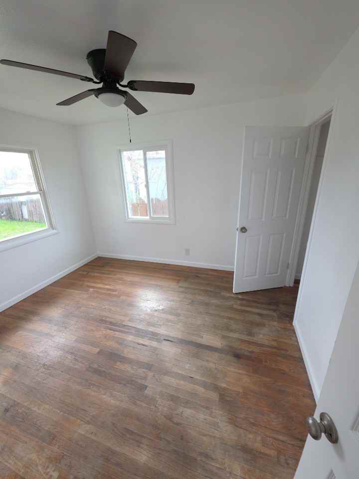 3406 Lakeshore Blvd #5B - Photo 5 of 12