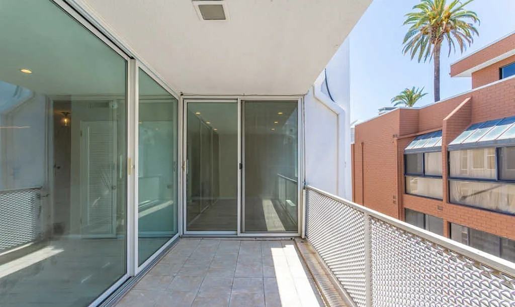 131 N Gale Dr #3 - Photo 3 of 35