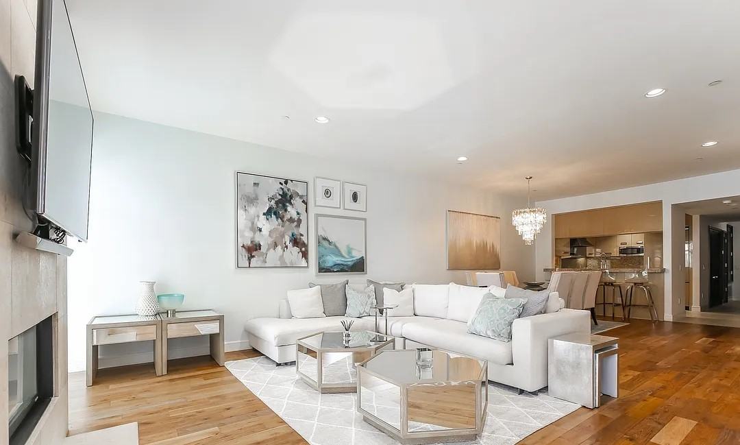 447 N Doheny Dr #303 - Photo 2 of 24