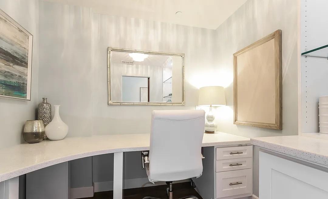 447 N Doheny Dr #303 - Photo 6 of 24