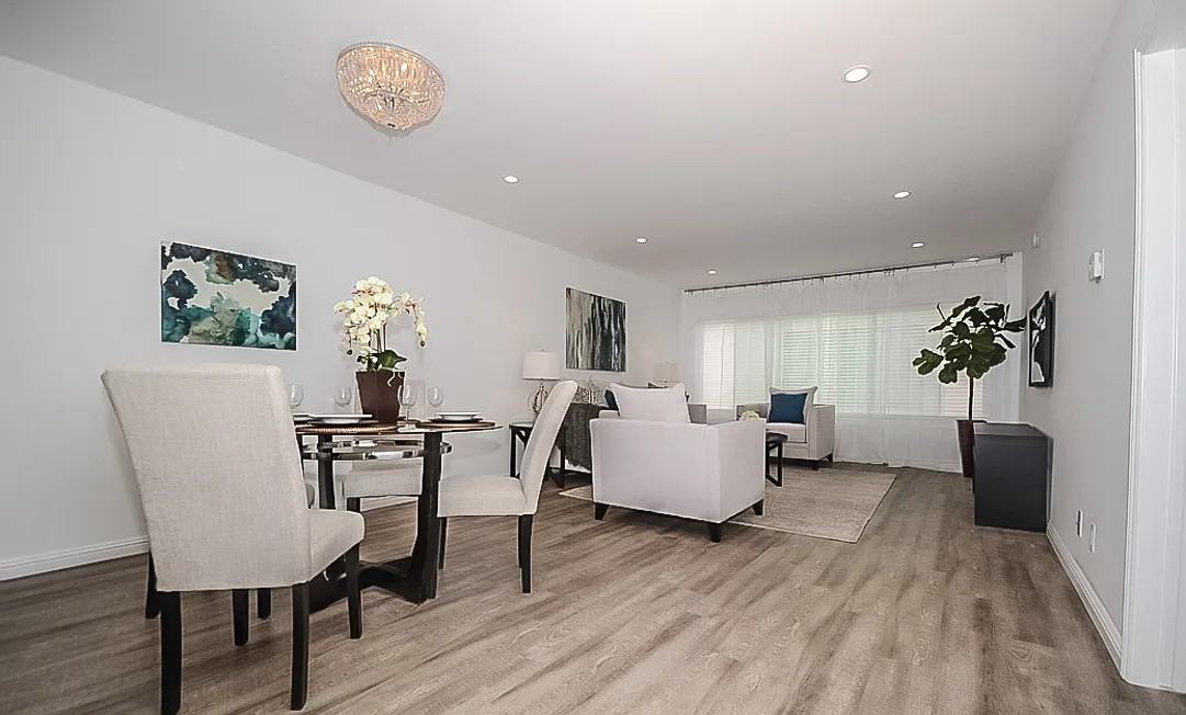 412 S Doheny Dr - Photo 6 of 17