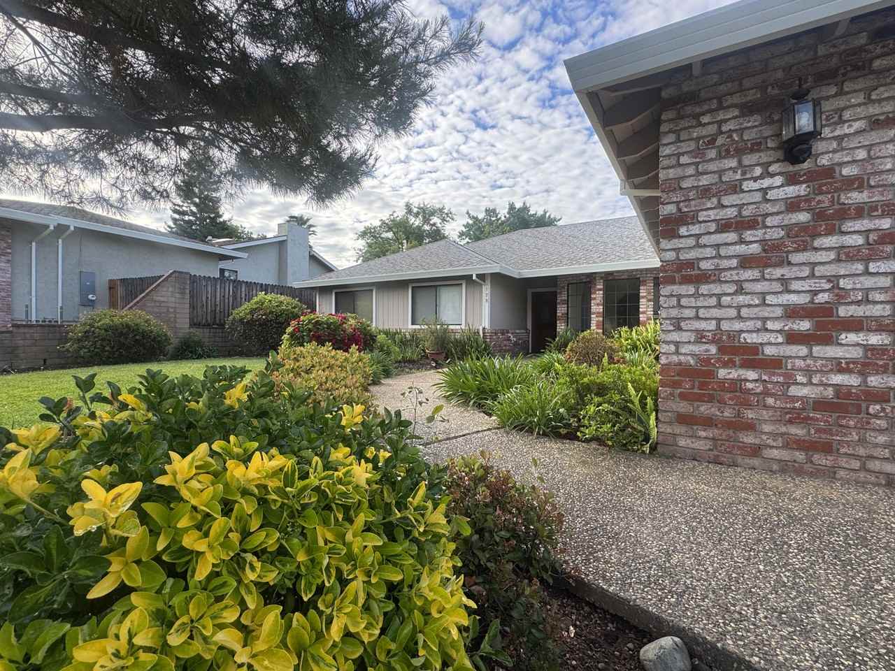 108 Buck Cir - Photo 3 of 39