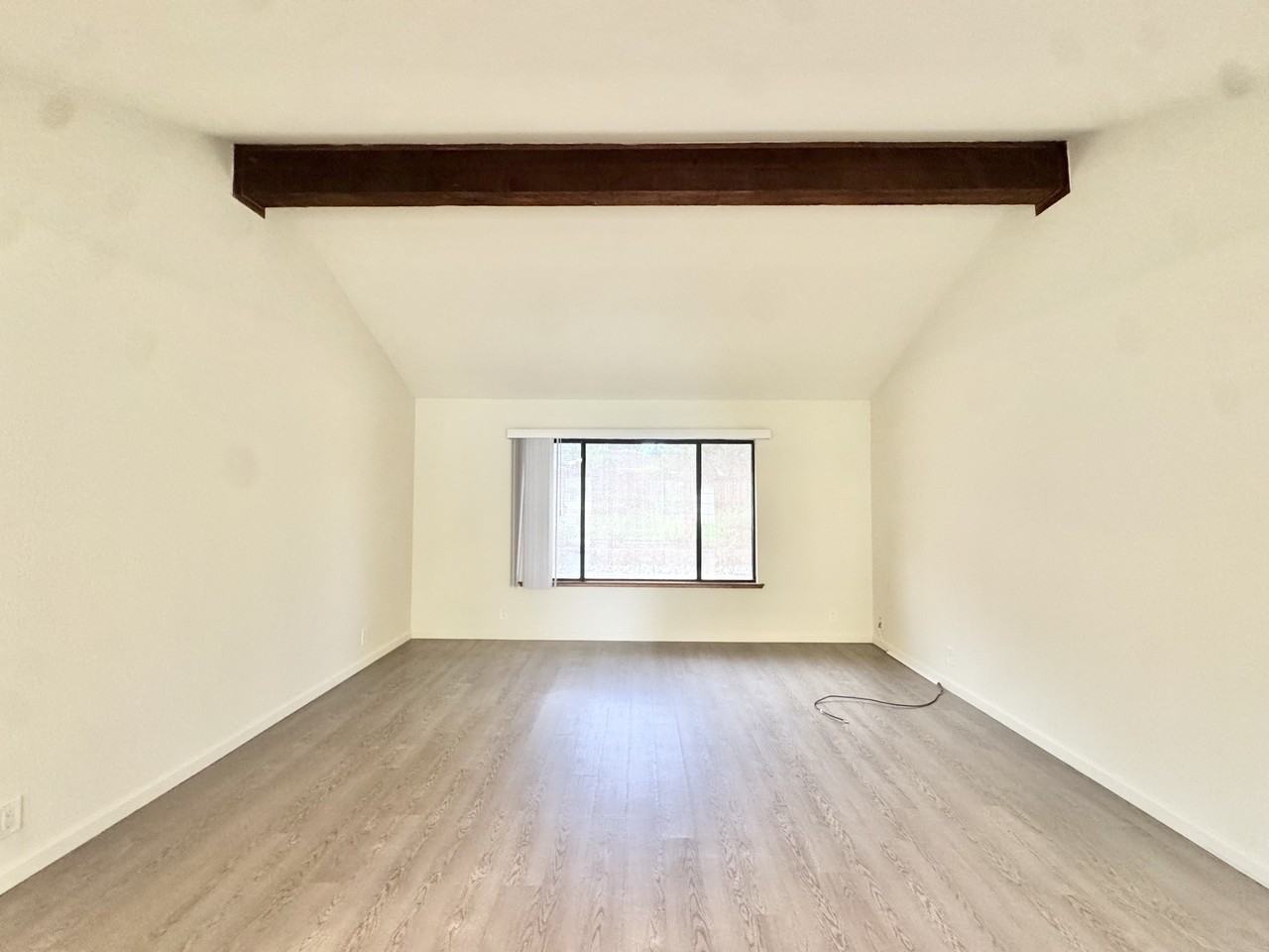 108 Buck Cir - Photo 7 of 39