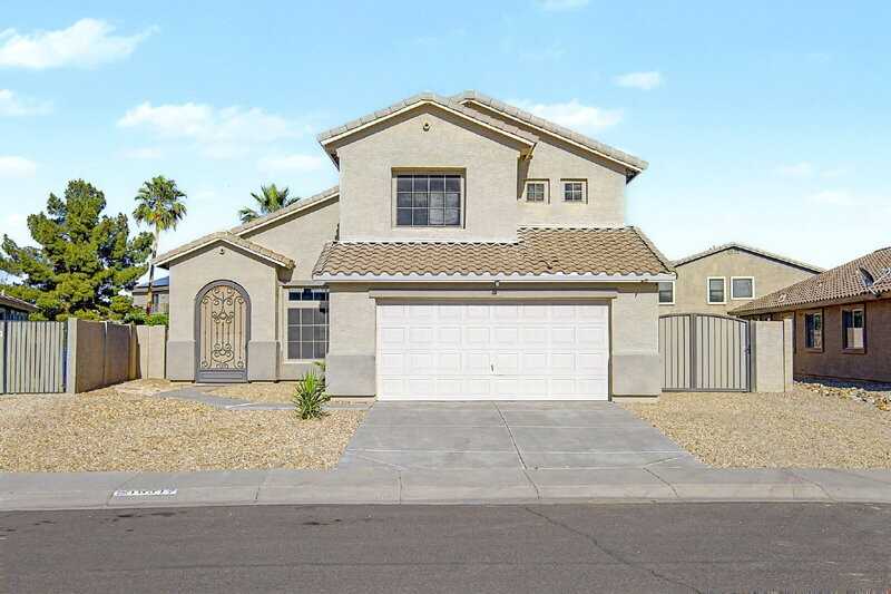 16317 N 152nd Ave - Photo 2 of 41