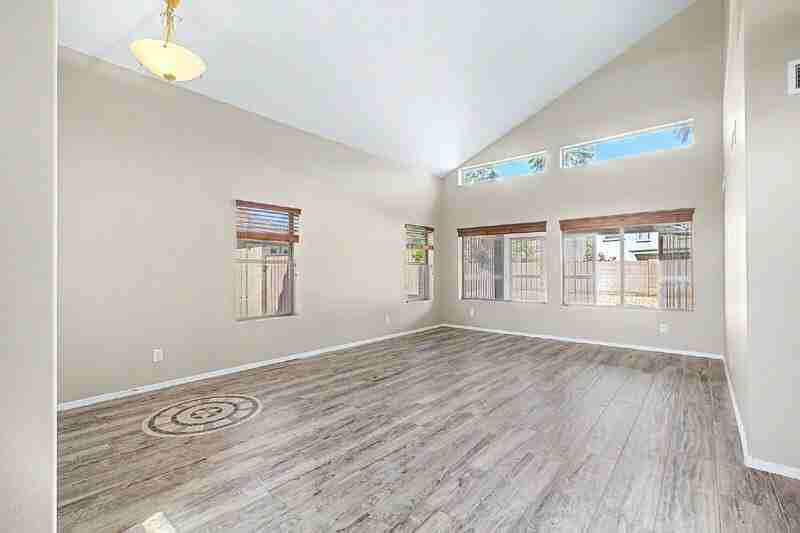 16317 N 152nd Ave - Photo 6 of 41