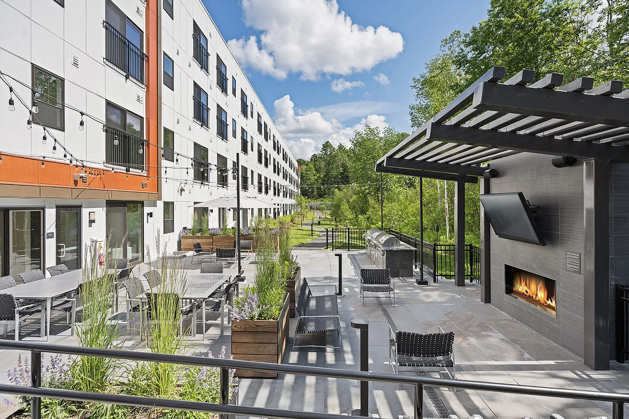 343 Mount Support Rd - Photo 4 of 12