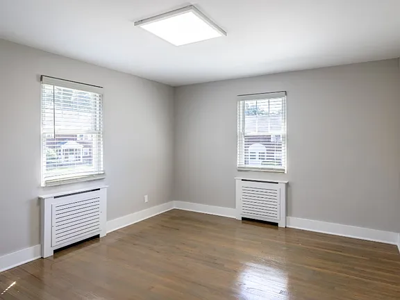 343 Academy Ter - Photo 2 of 12