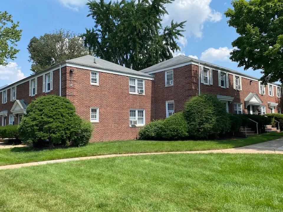 343 Academy Ter - Photo 7 of 12