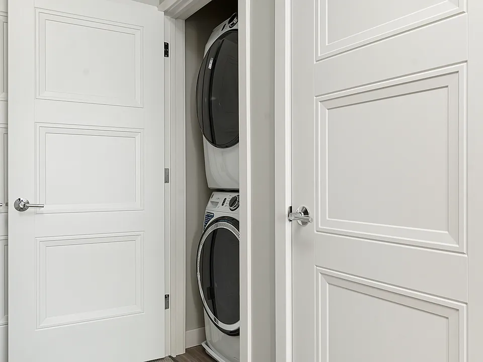 89 Hopkins St - Photo 2 of 12