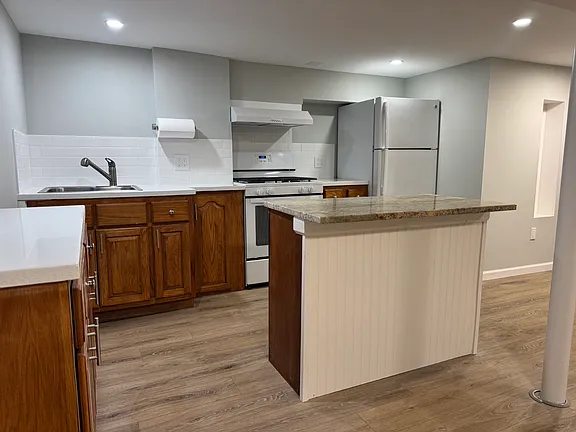 141 Arcadia Ave - Photo 6 of 13