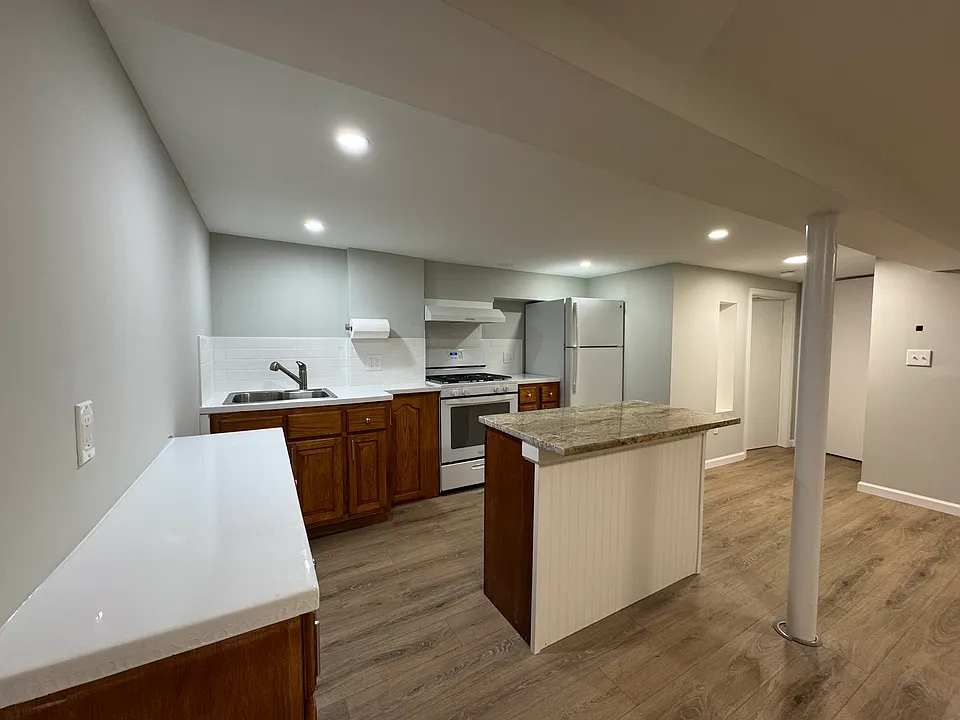 141 Arcadia Ave - Photo 7 of 13