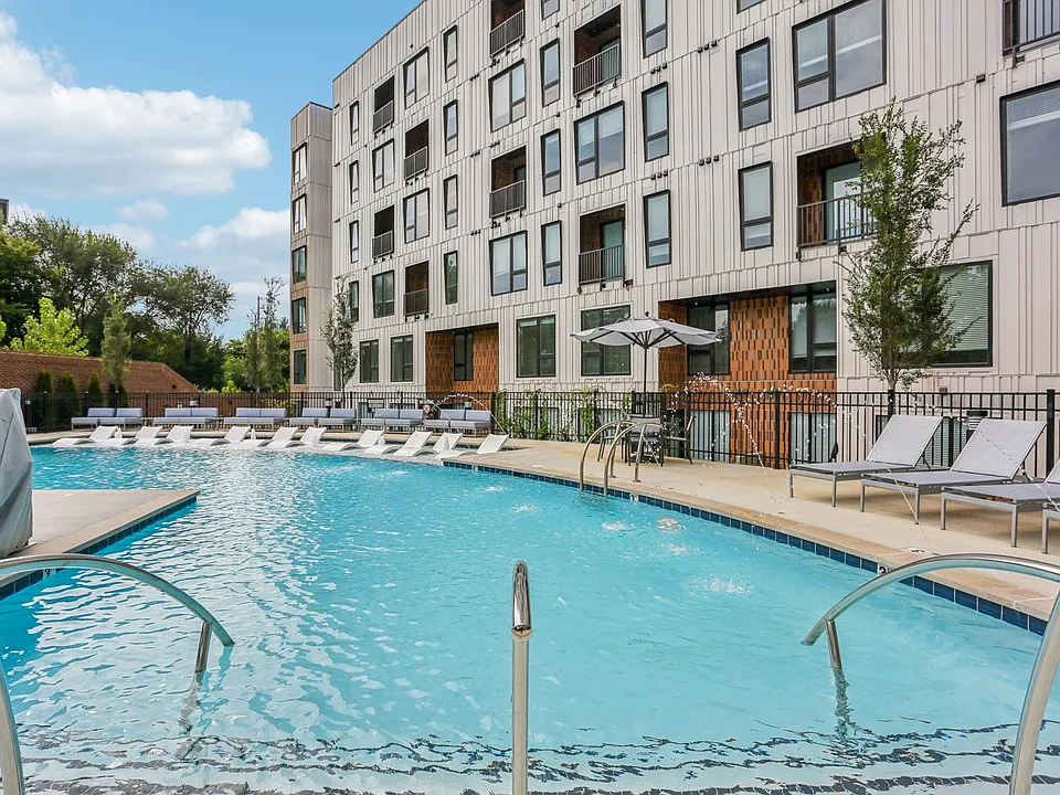 801 12th Ave N - Photo 4 of 16