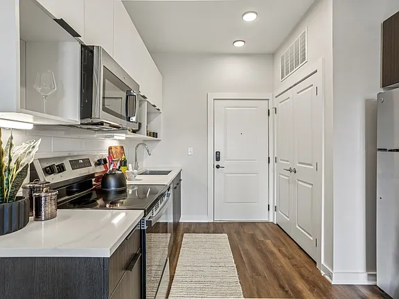 801 12th Ave N - Photo 7 of 16