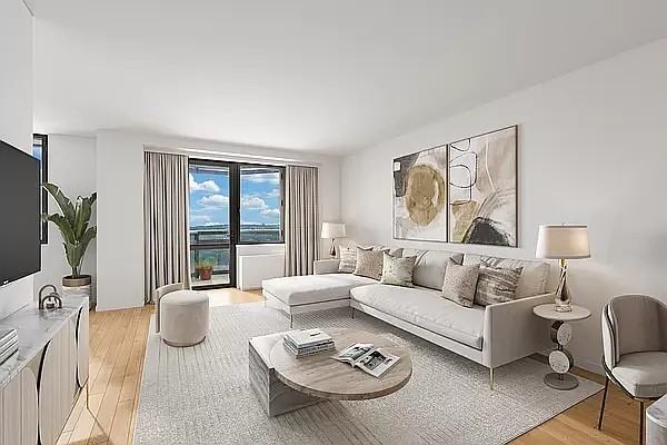 11201 Queens Blvd - Photo 2 of 7