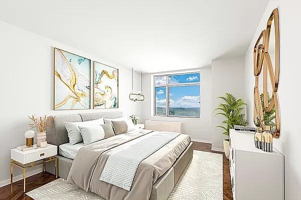 11201 Queens Blvd - Photo 5 of 7