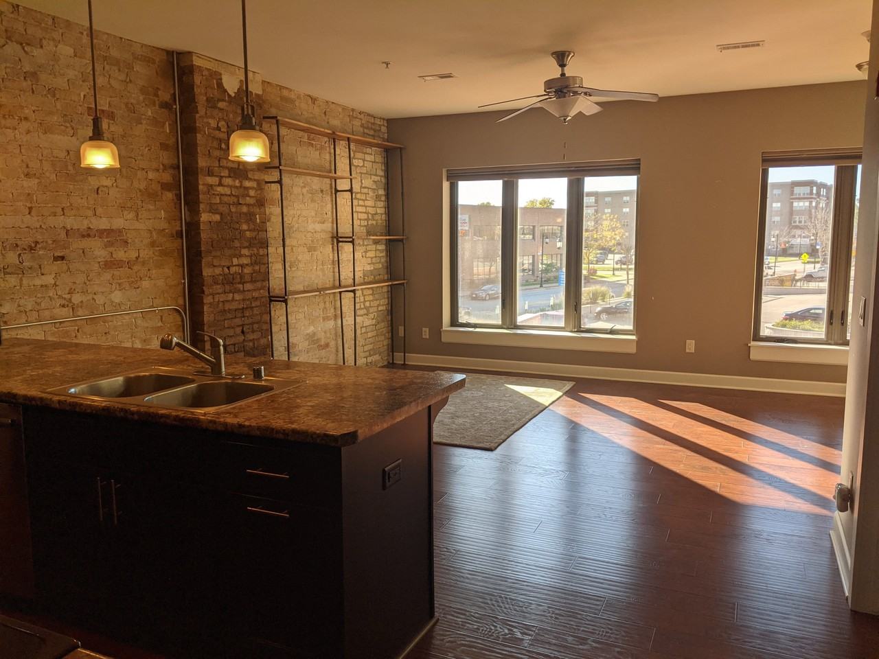 112 N Main St - Photo 3 of 11