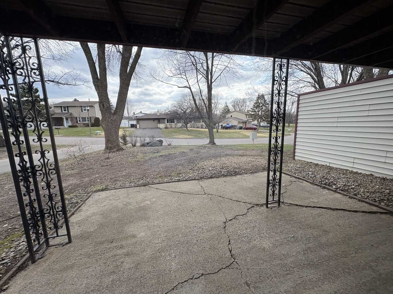 3622 Garden Blvd N - Photo 5 of 25