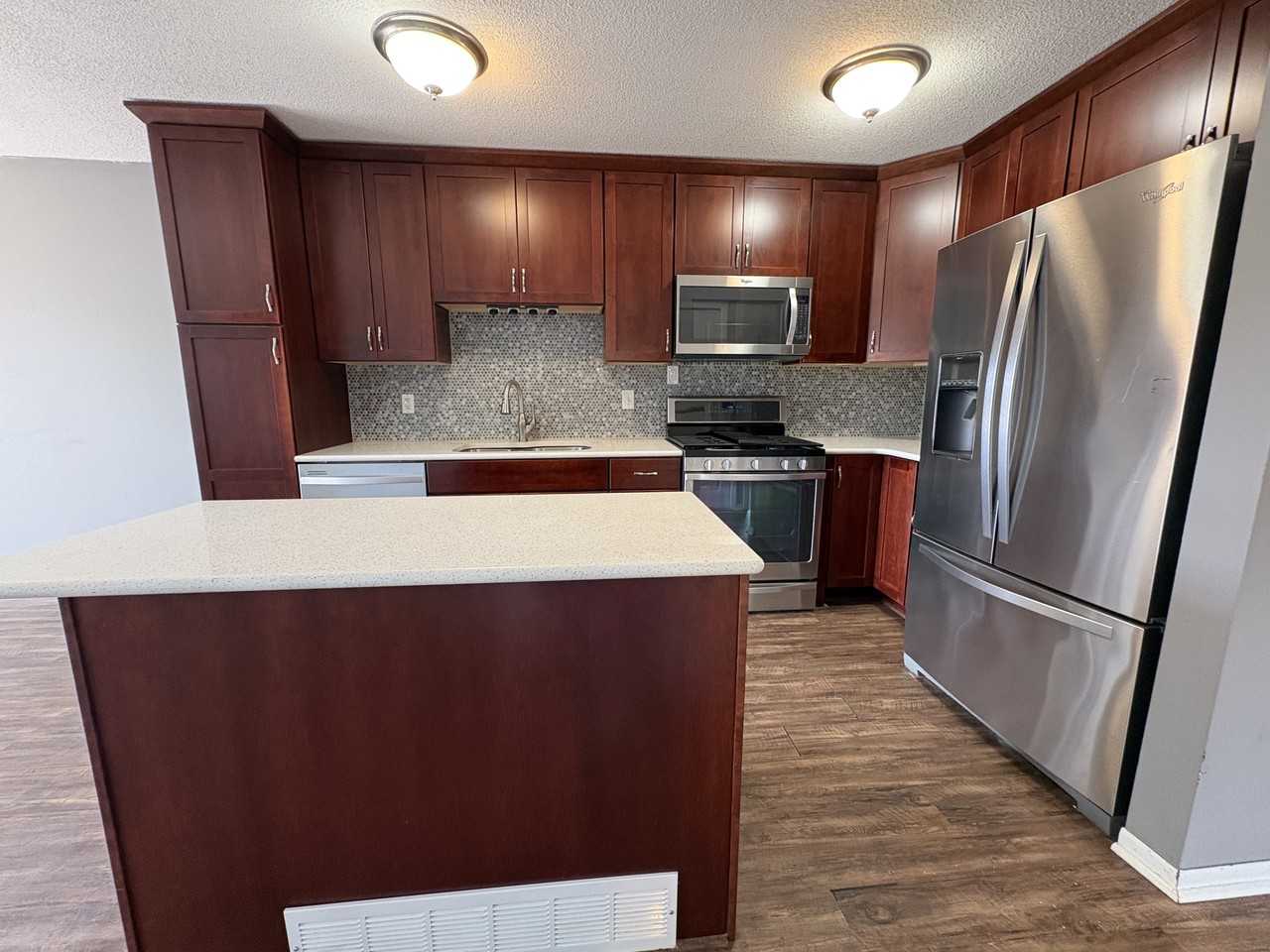 3622 Garden Blvd N - Photo 7 of 25