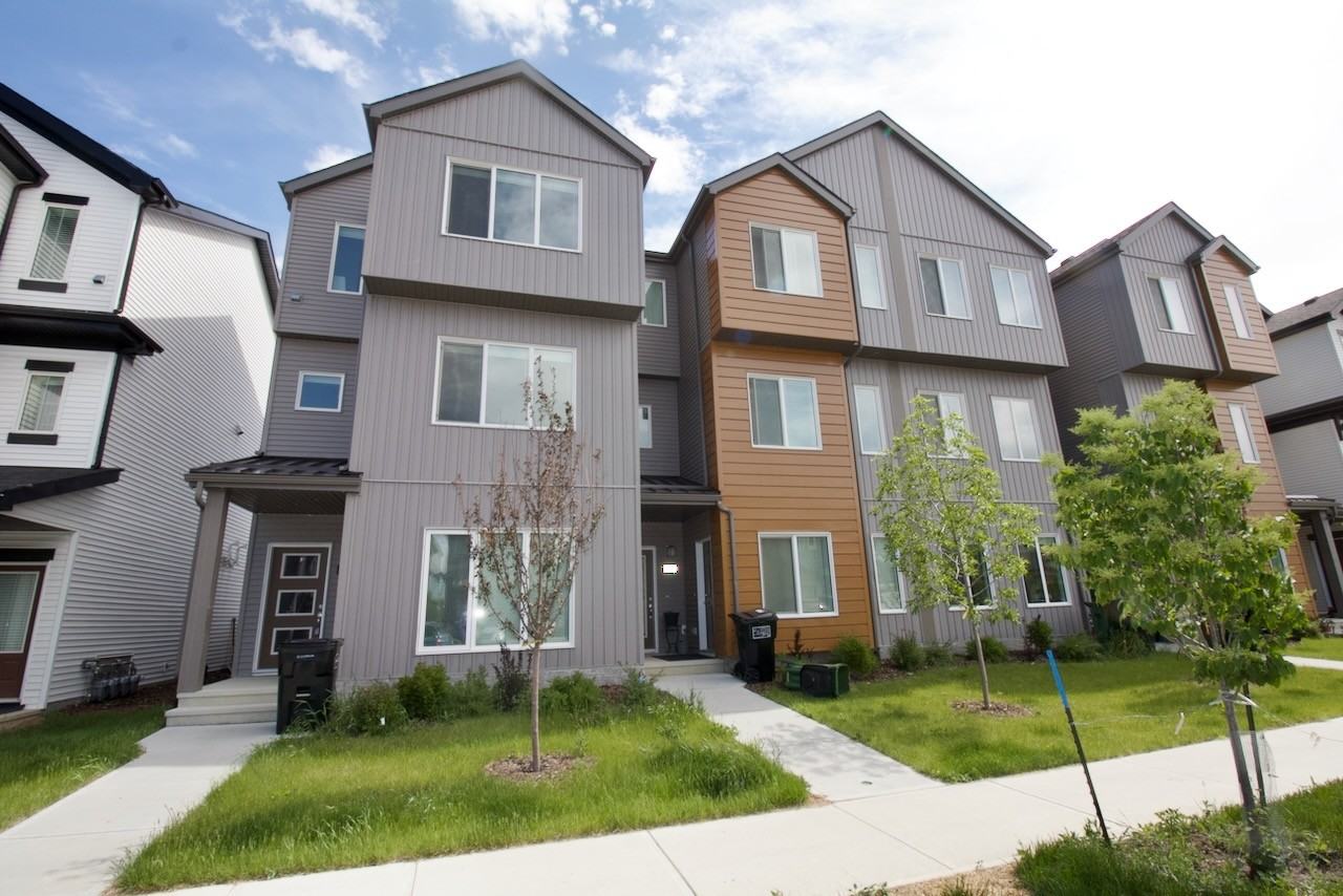 2415 193 St Nw - Photo 3 of 29