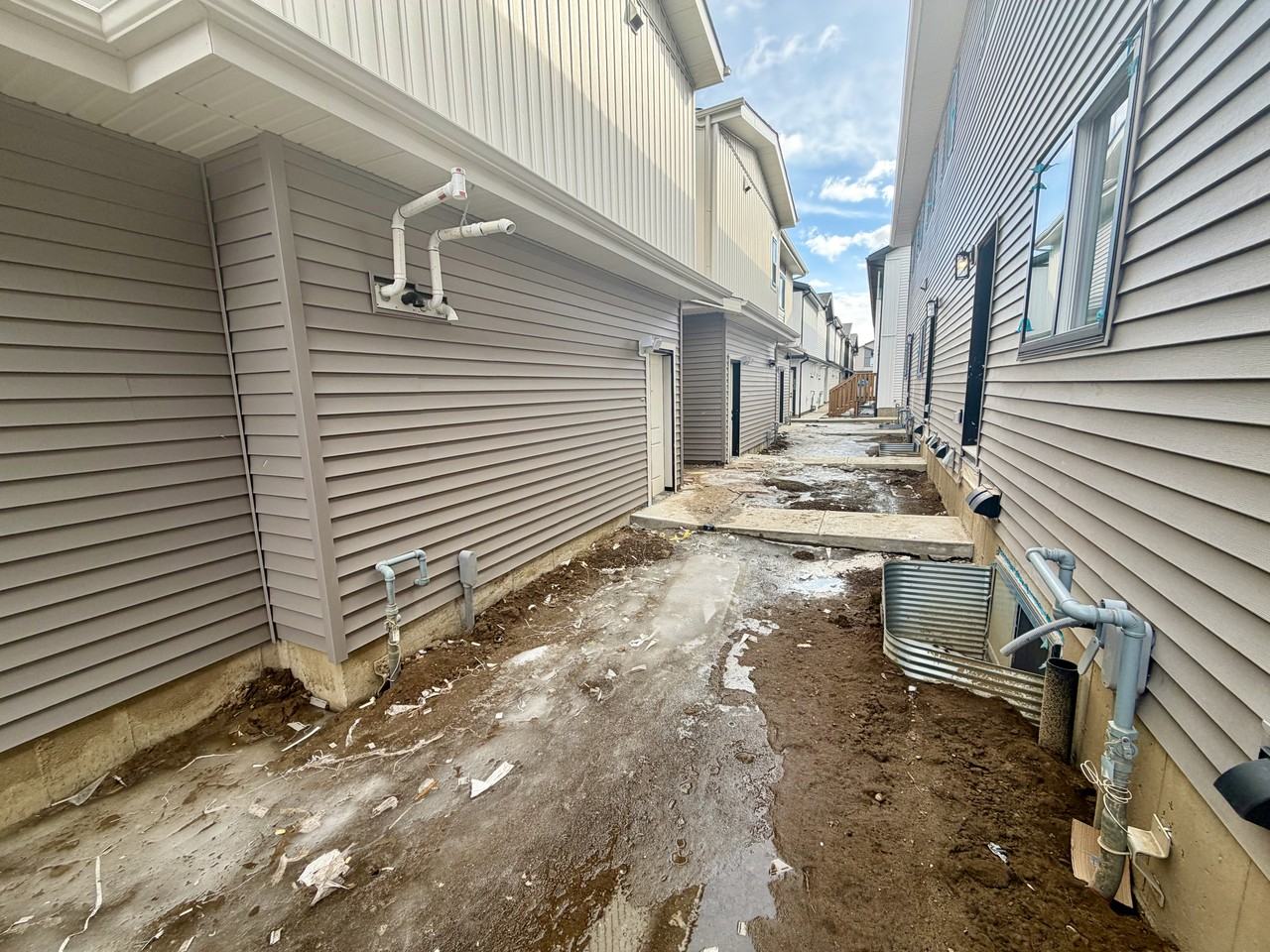 135-141 29 St Sw - Photo 5 of 50