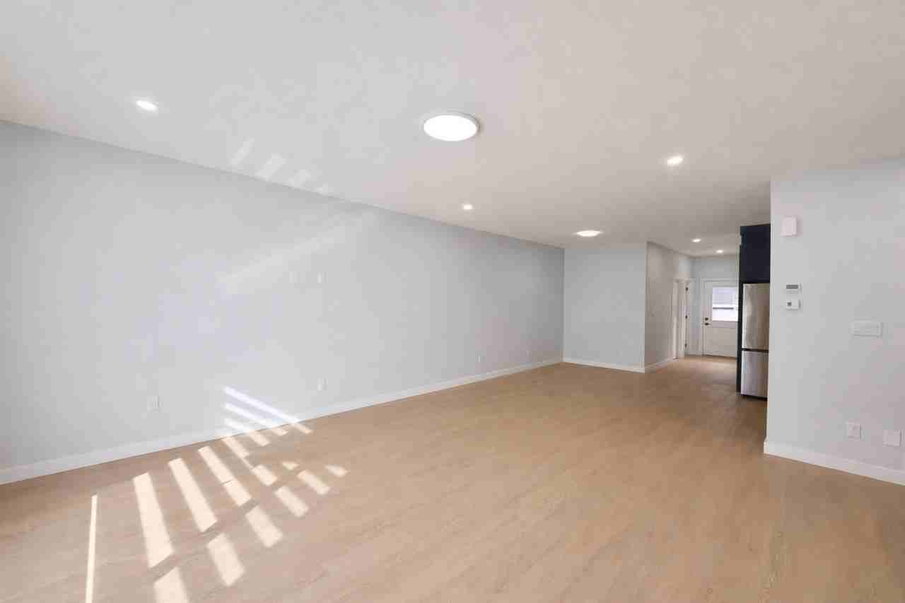 135-141 29 St Sw - Photo 6 of 50