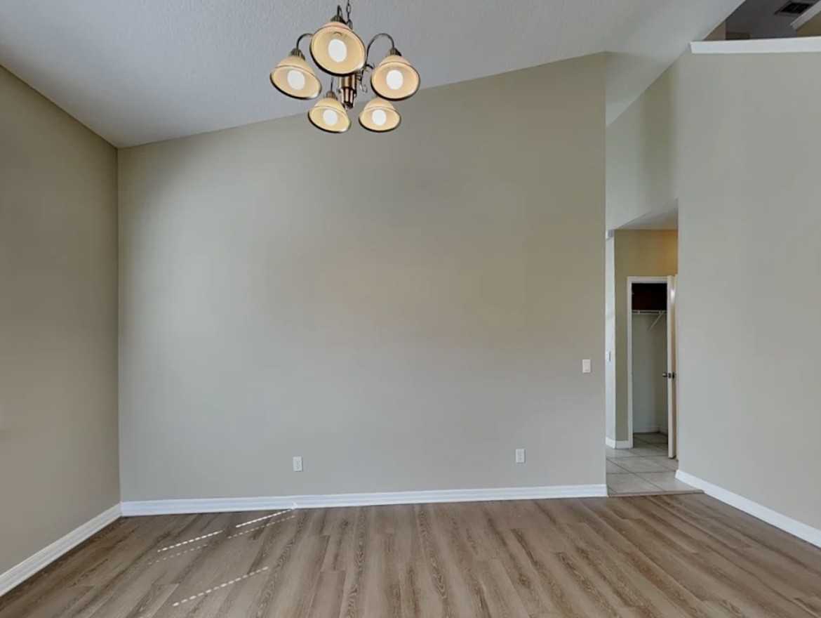 1528 Diamond Falls Way - Photo 2 of 7