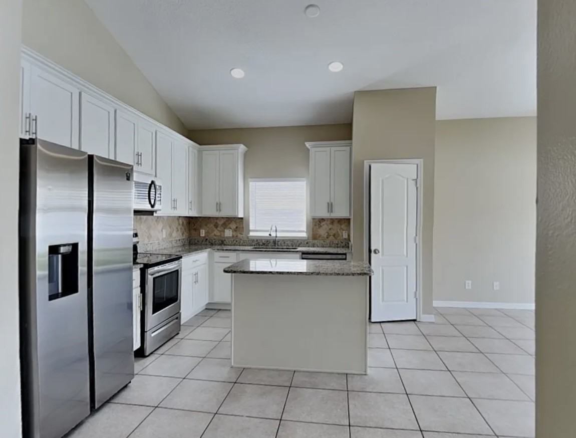 1528 Diamond Falls Way - Photo 3 of 7