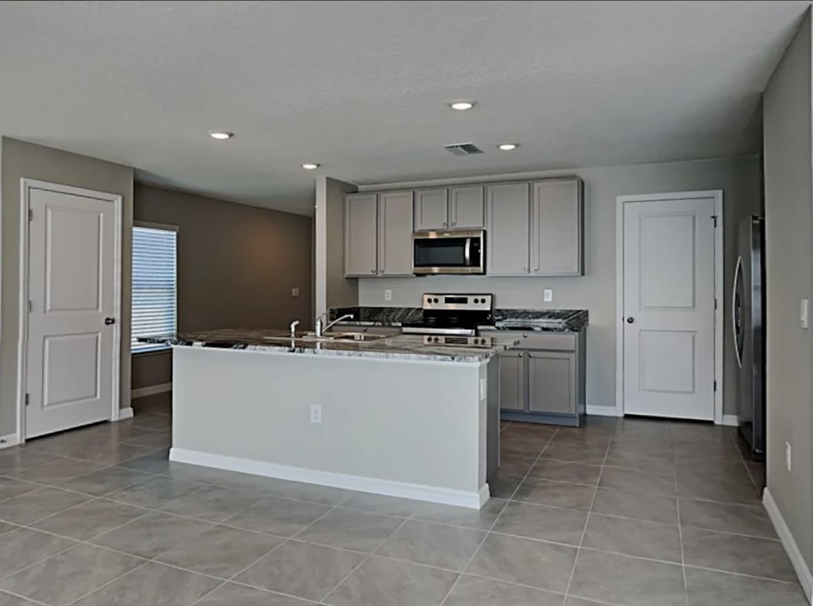 5208 Rocky Coast Pl - Photo 4 of 9