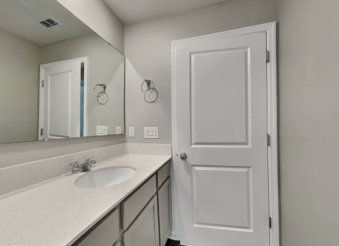 926 Caitlin Loop - Photo 5 of 6