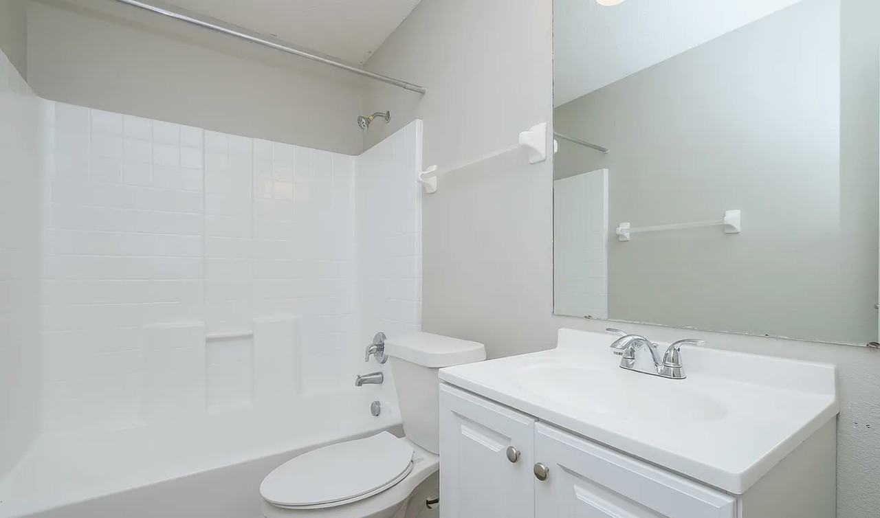 14136 Kingmont St - Photo 6 of 9