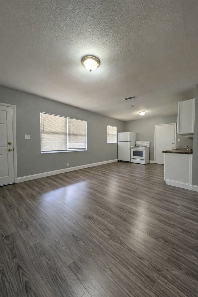 3101 E 18th Ave - Photo 3 of 12