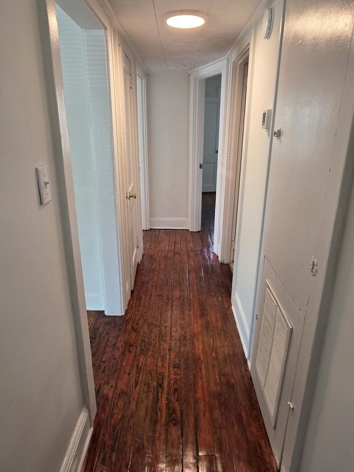 315 Princeton Ave - Photo 3 of 9