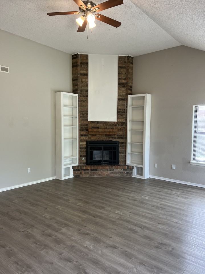 8113 Cinnamon Teal Dr - Photo 7 of 16
