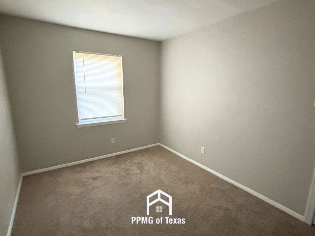 708 Lehman Dr - Photo 7 of 16