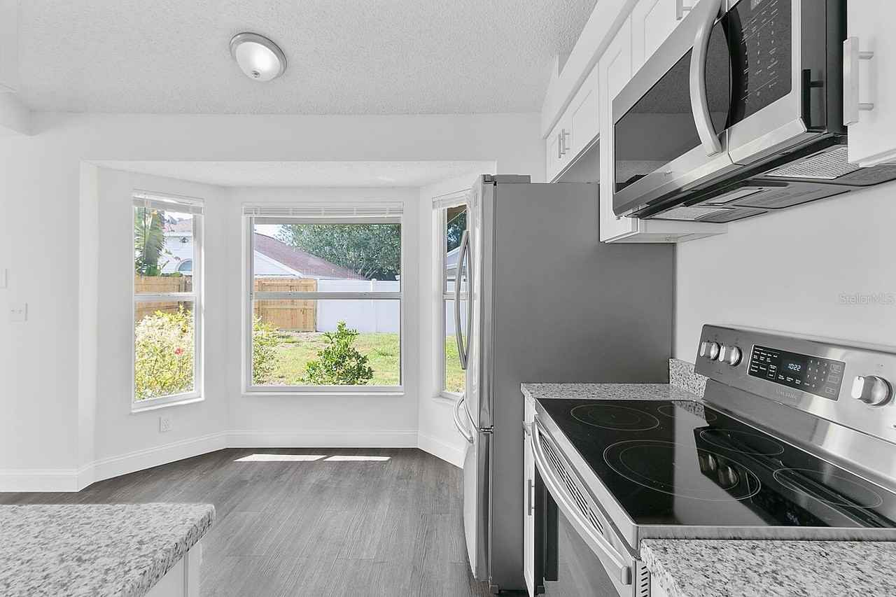 8748 Exposition Dr - Photo 7 of 15