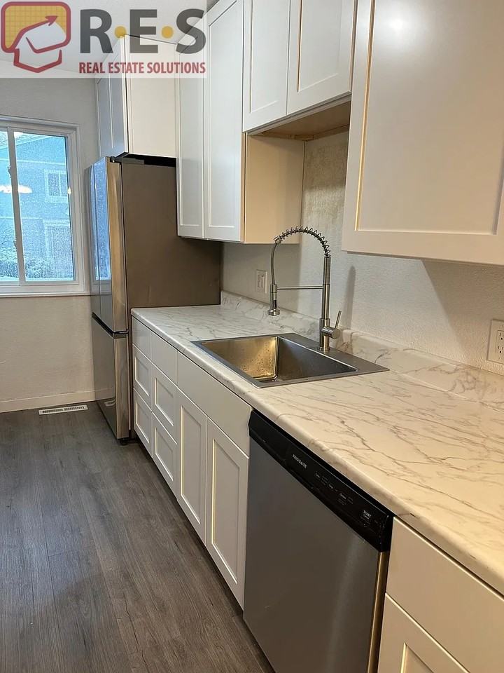 7986 Chase Cir #64 - Photo 4 of 9